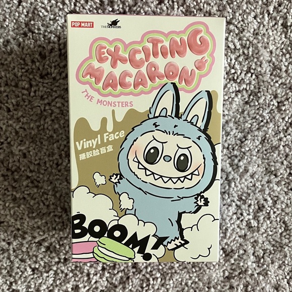 POP MART The Monsters - Exciting Macaron Labubu Plush Pendant - LYCHEE BERRY - Picture 5 of 8